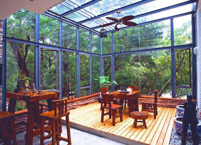 房間采光通風(fēng)，而且要有很好的密封效果